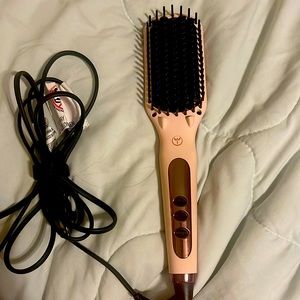 Lange straightening brush